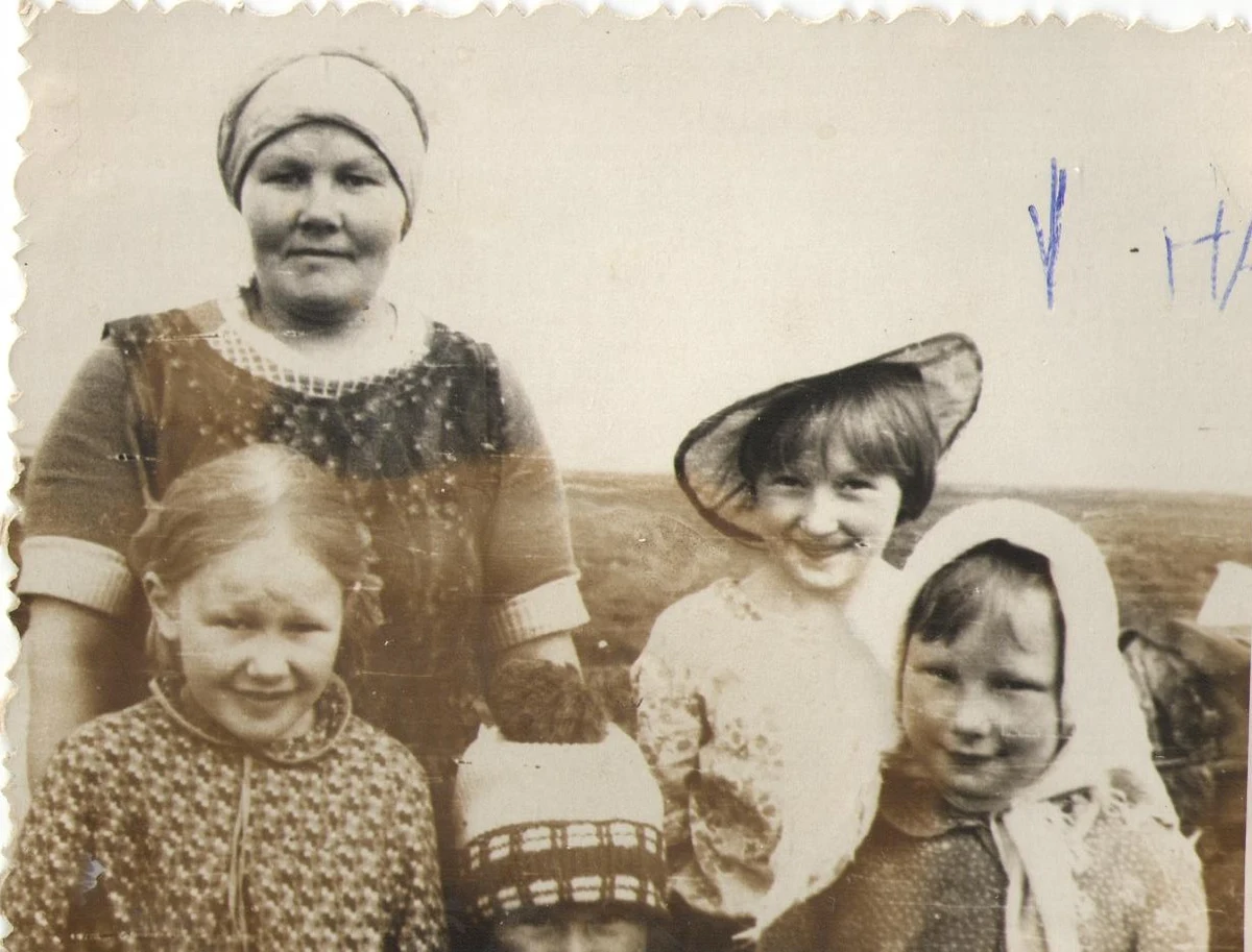 Original black-and-white photo