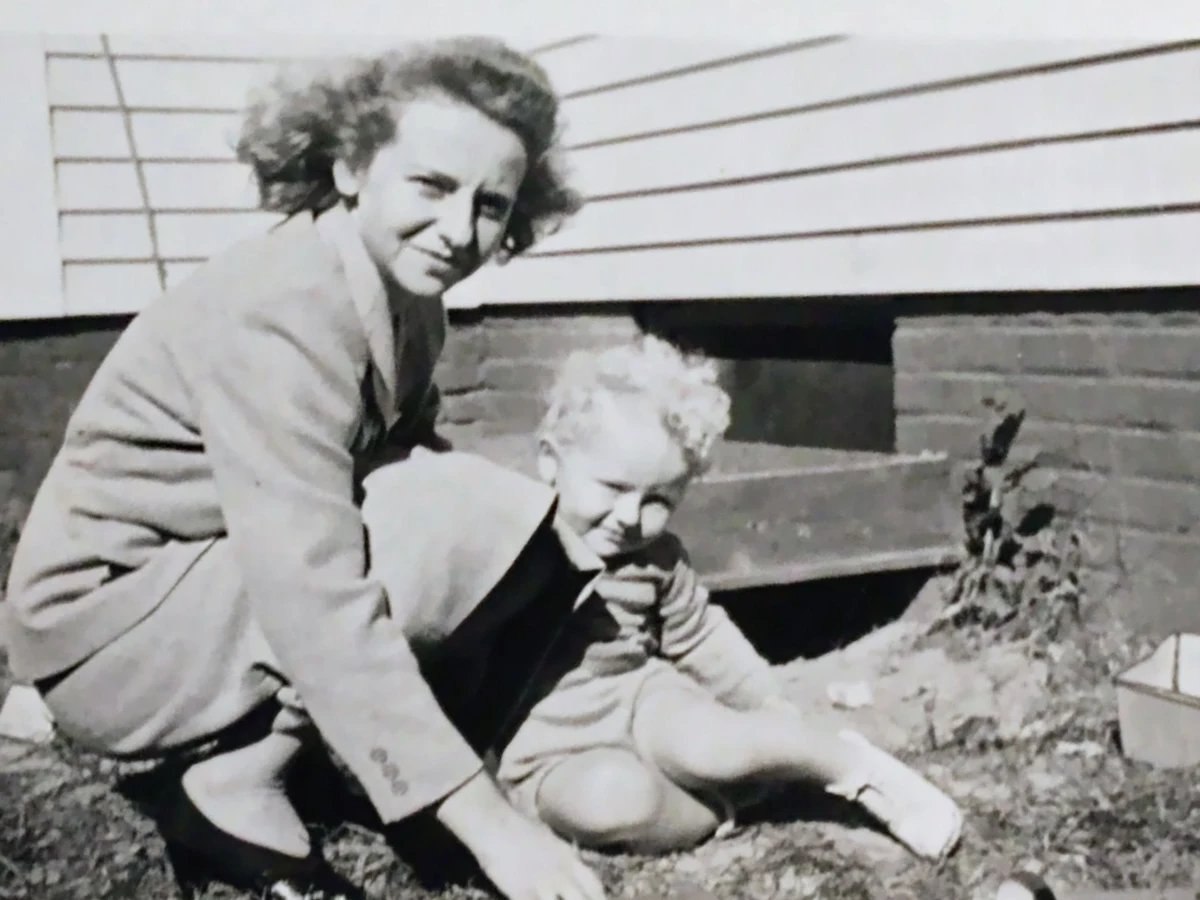 Original black & white photo